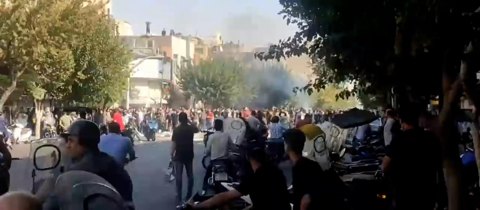 Las manifestaciones en Irán son fuertemente reprimidas por el régimen de Teherán