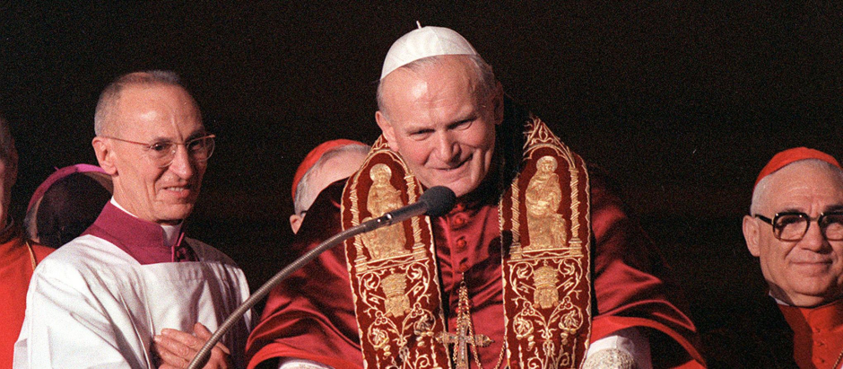 San Juan Pablo II en su primera aparición como Papa