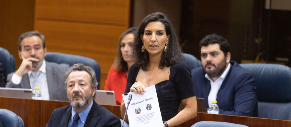 Rocío Monasterio, portavoz de Vox en la Asamblea de Madrid, insta al Gobierno regional a eliminar las trabas burocráticas