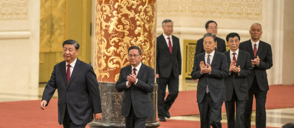 El presidente de China, Xi Jinping junto a los restantes 6 miembros del Comité Permanente del Politburó del Partido Comunista Chino