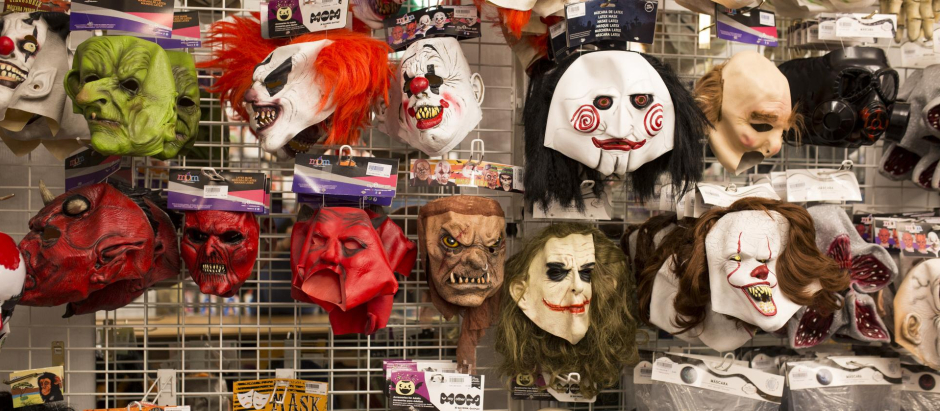 Máscaras de Halloween en una tienda de Madrid