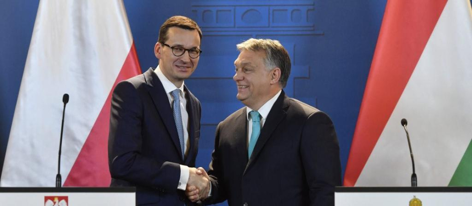 Mateusz Morawiecki primer ministro de Polonia y Viktor Orbán, primer ministro de Hungría
