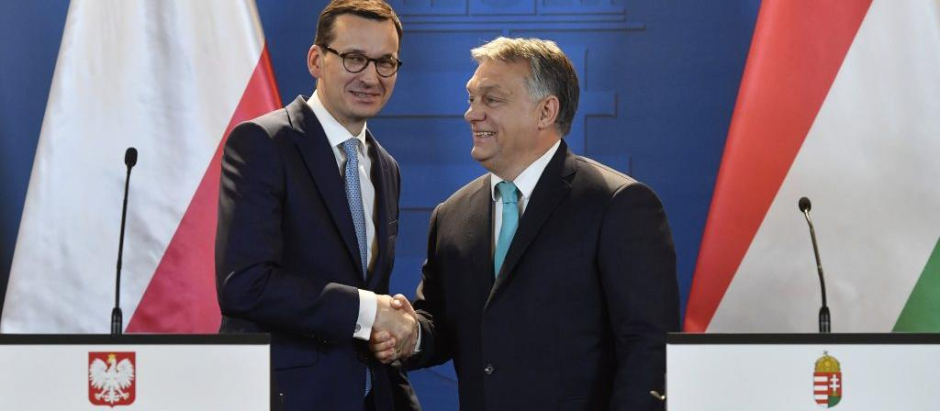 Mateusz Morawiecki primer ministro de Polonia y Viktor Orbán, primer ministro de Hungría