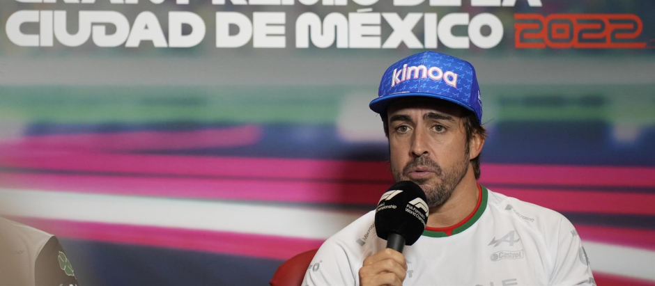 Fernando Alonso en la previa del Gran Premio de México