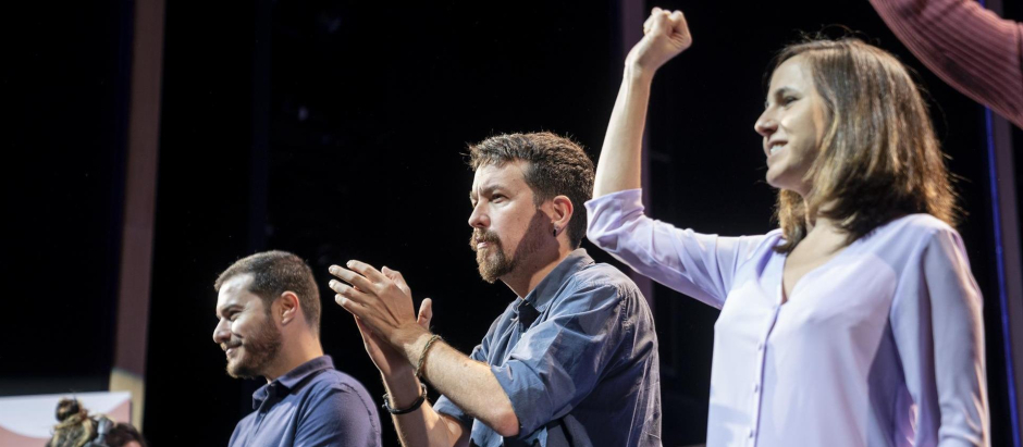 Pablo Iglesias e Ione Belarra en el acto de la Universidad de Otoño que organiza Podemos