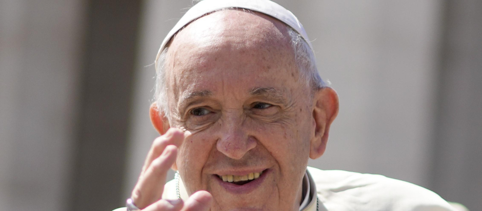 El Papa Francisco enviará a dos obispos para supervisar los seminarios españoles
