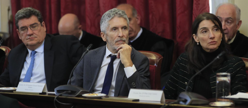 El ministro del Interior, Fernando Grande Marlaska, ha asistido hoy a la toma de posesión de la nueva presidenta del Consejo de Estado, Magdalena Valerio