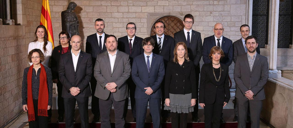 El Gobierno de Carles Puigdemont, en enero de 2016, condenado por sedición en el juicio del 'procés'