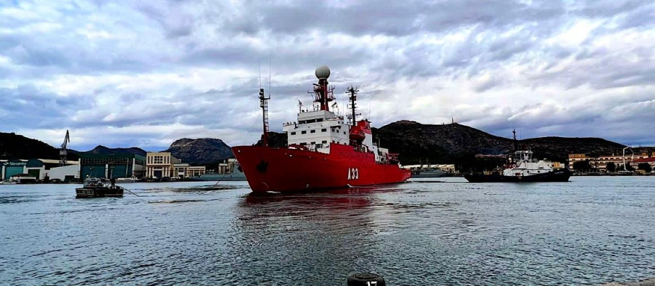 El buque científico de la Armada partió ayer del puerto de Cartagena (Murcia) después de una profunda puesta a punto