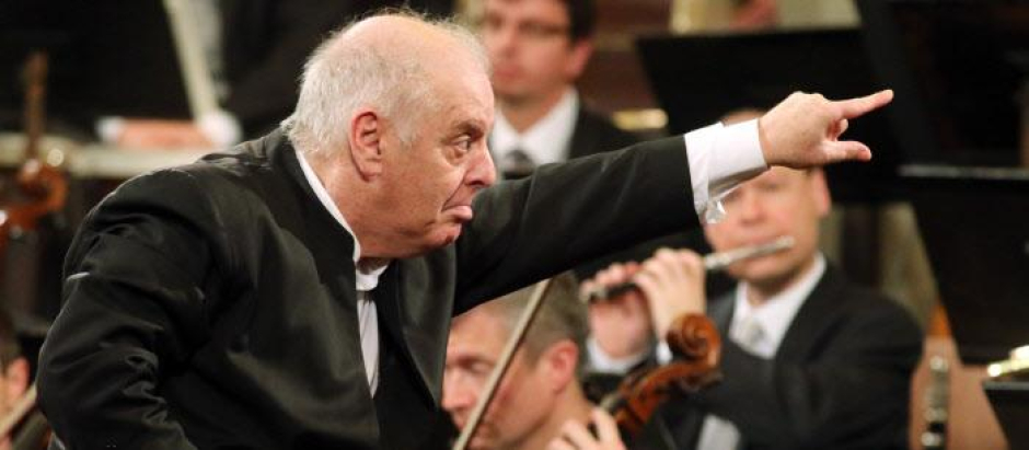 Daniel Barenboim dirige a la Filarmónica de Viena en el concierto de Año Nuevo