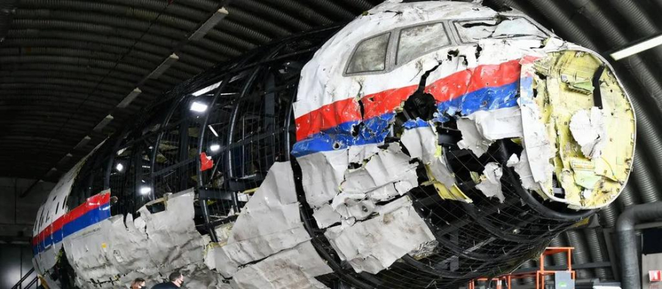 Restos del vuelo MH17 Malasia Airlines