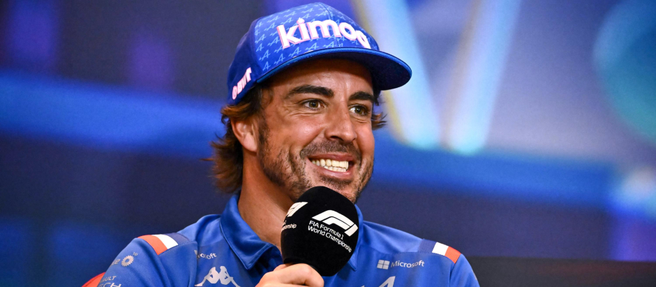 Fernando Alonso durante la rueda de prensa previa al GP de Abu Dabi