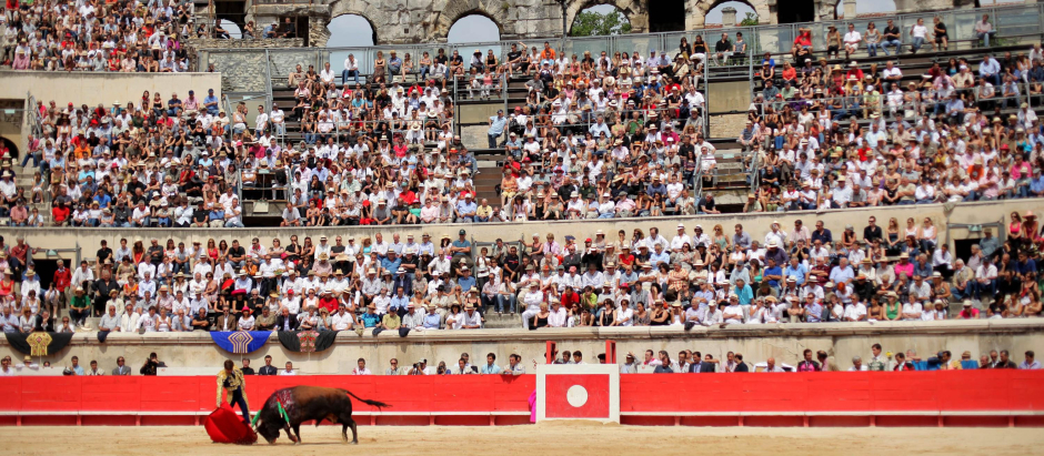El torero Espartaco, en una corrida en la plaza de toros de Nimes en 2009