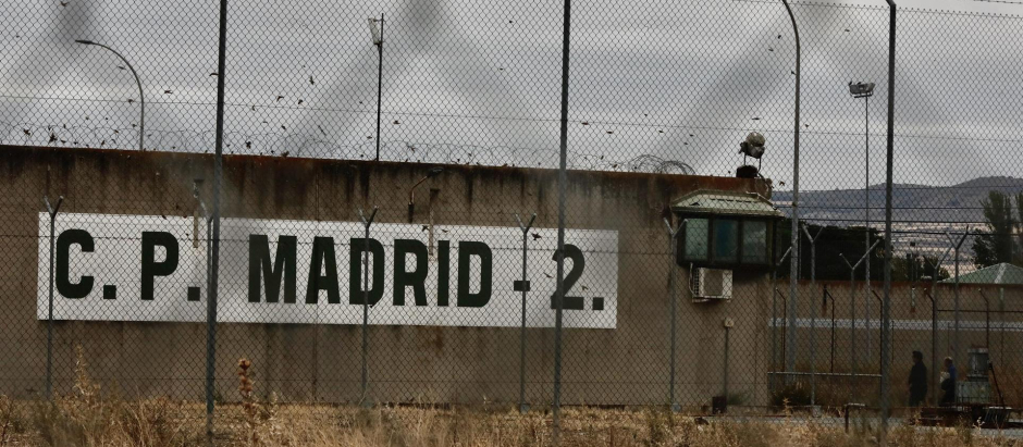 Exterior del centro penitenciario de Alcalá-Meco, en Madrid