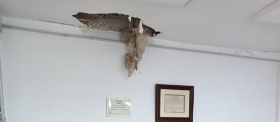 Desplome de parte del techo en una dependencia del CEIP Urbano Palma de Santaella