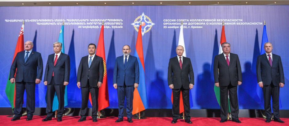 Putin y los líderes de la Organización del Tratado de Seguridad (OTSC) en Ereván el 23 de noviembre de 2022
