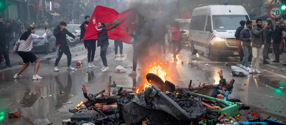 La policía belga responsabiliza a los políticos de la violencia de los aficionados marroquíes