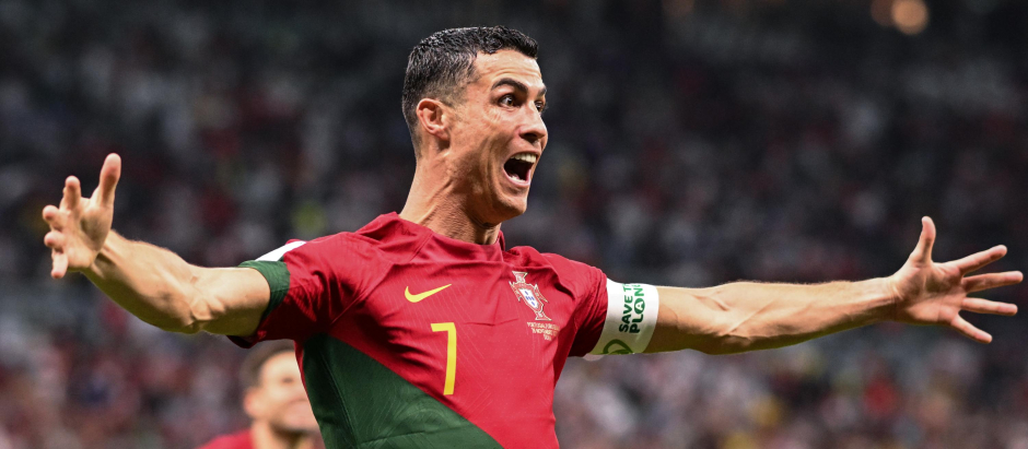 Cristiano Ronaldo celebra el gol que finalmente le quitó la FIFA porque no era suyo