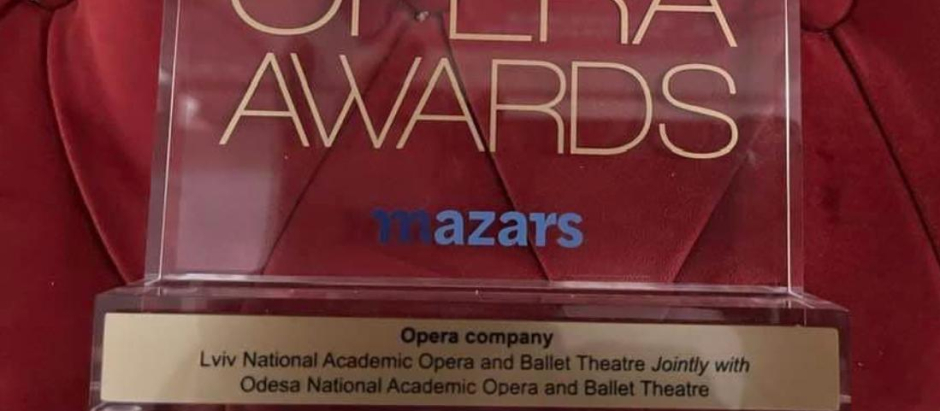 Galardón conjunto a la Ópera de Odessa a la Ópera de Leópolis