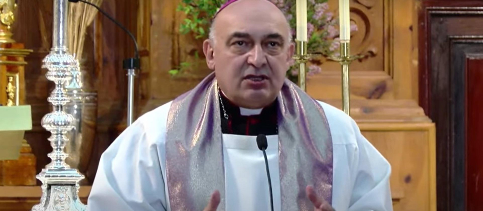 Enrique Benavent pronuncia sus primeras palabras como arzobispo de Valencia.