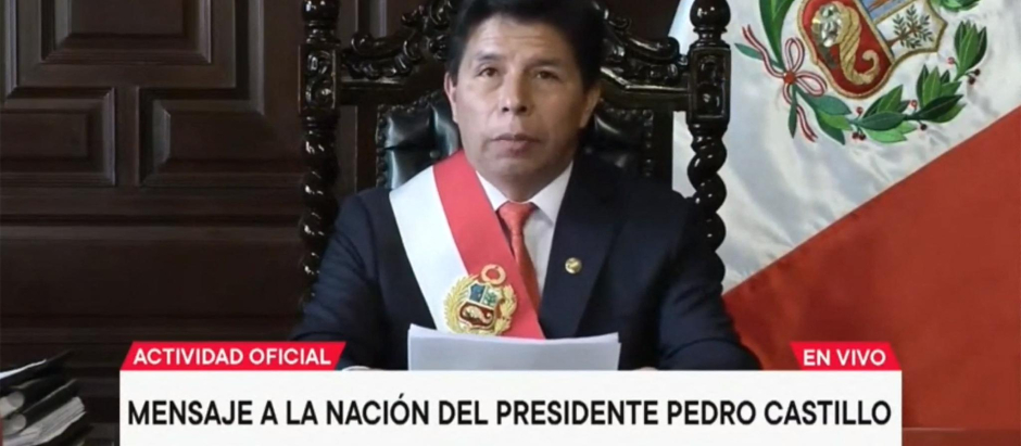 En un discurso de cinco minutos, Pedro Castillo anunció la disolución del Congreso y la instalación de un "Gobierno de Emergencia"