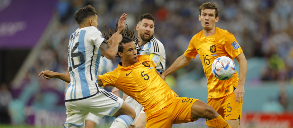 Argentina y Países Bajos disputan el segundo encuentro de cuartos del Mundial