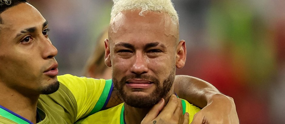 Las lágrimas de un Neymar hundido tras caer en el Mundial de Qatar en cuartos