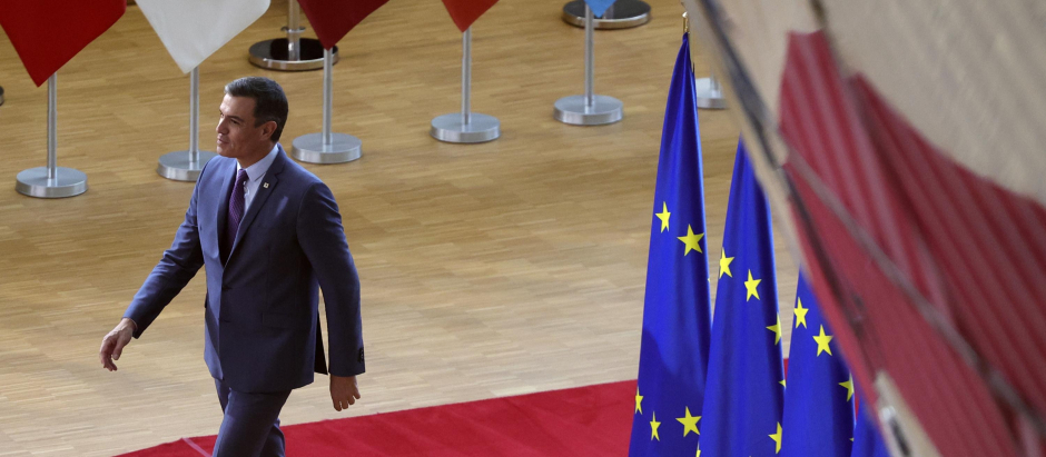 Spain's President Pedro Sanchez arrives for an EU summit in Brussels, Thursday, Oct. 20, 2022.
