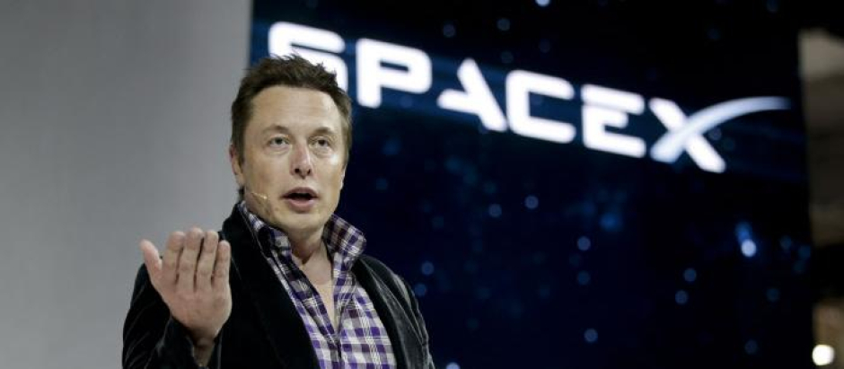 Elon Musk, durante la presentación de una nave espacial de su empresa SpaceX, en 2014