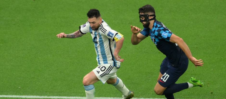 Leo Messi, en el momento en el que hizo la 'maradoniana' jugada ante Croacia