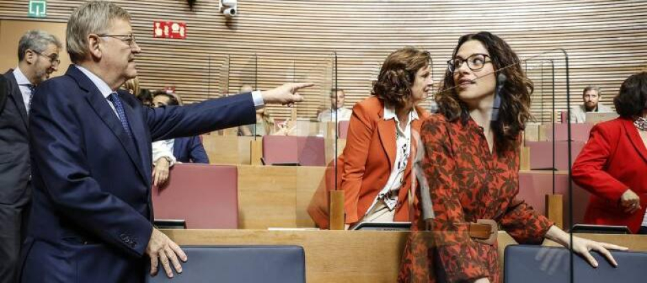 El presidente de la Comunidad Valenciana, Ximo Puig (PSOE), junto a la vicepresidenta, Aitana Mas (Compromís.