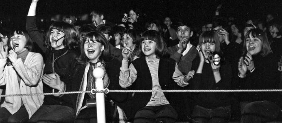 Fans de los Beach Boys en un concierto en Montreal en 1965