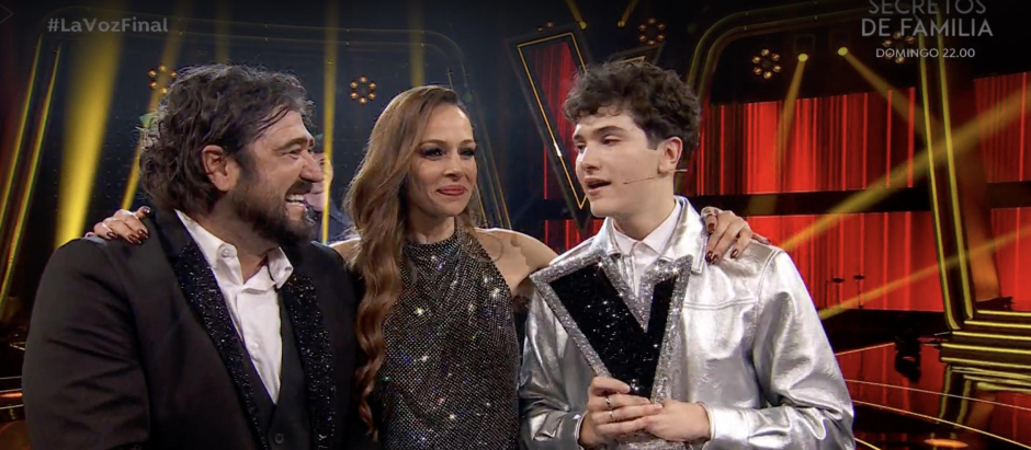 Antonio Orozco, Ana González y el ganador de 'La Voz', Javier Crespo,