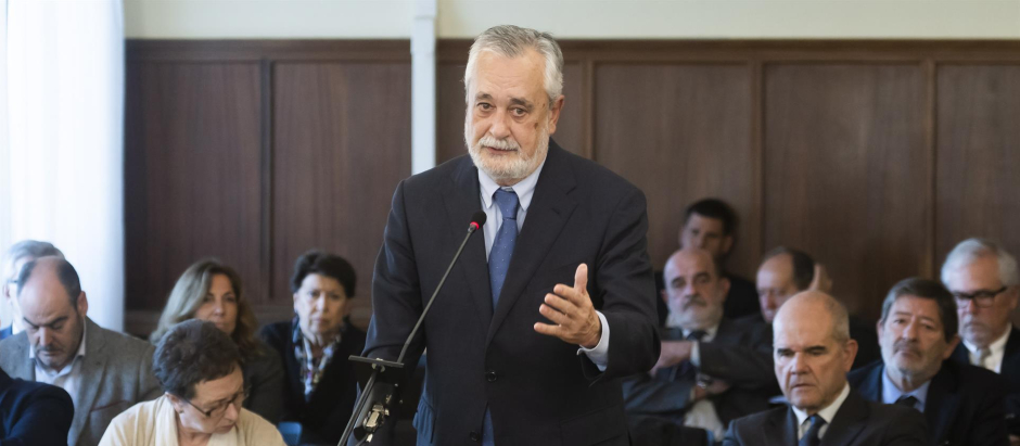 El expresidente de la Junta de Andalucía José Antonio Griñán, en 2019, durante el juicio a los ERE