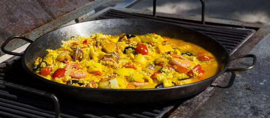 La paella es el plato de cocina española más popular entre los usuarios de Taste Atlas de todo el mundo