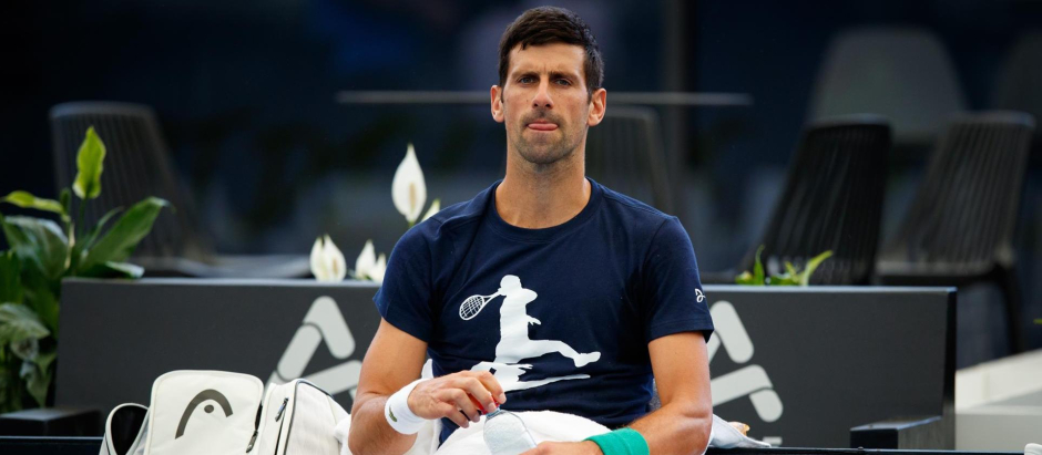 Novak Djokovic durante su primer entrenamiento en Australia