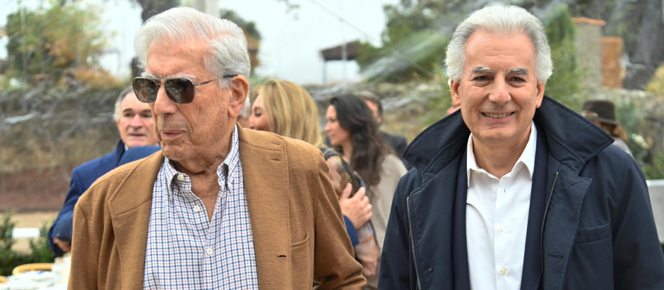 Mario Vargas Llosa and Alvaro Vargas Llosa during Un encuentro para la cultura en libertad Forum in Madrid on Friday, 21 October 2022.
