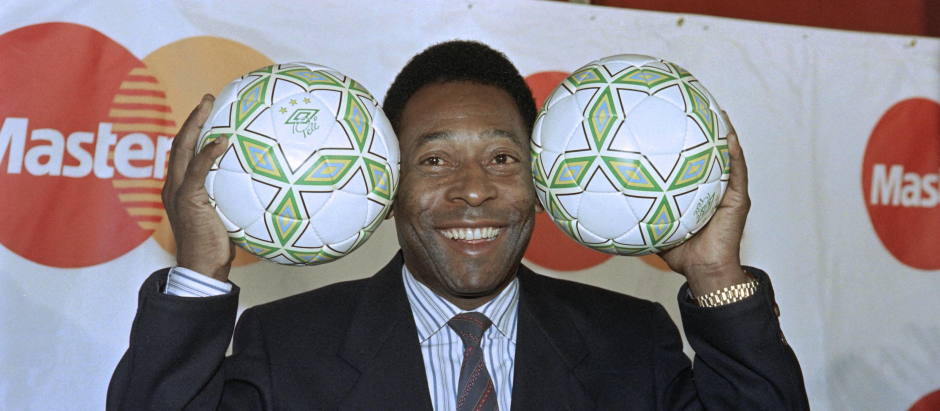 Pelé estuvo más de 20 años en el fútbol profesional
