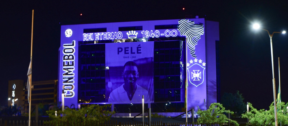 Pelé será enterrado el martes 3 de enero