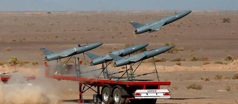 Simulacro militar de aviones no tripulados en Irán