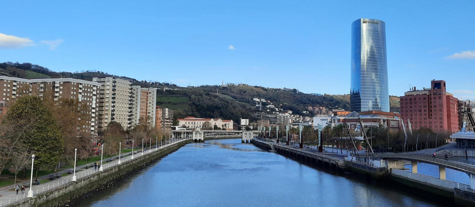 Las altas temperaturas y el ambiente soleado han recibido al año nuevo en Bilbao