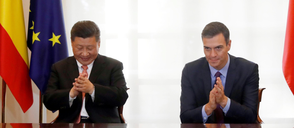 El presidente chino Xi Jinping, junto con Pedro Sánchez