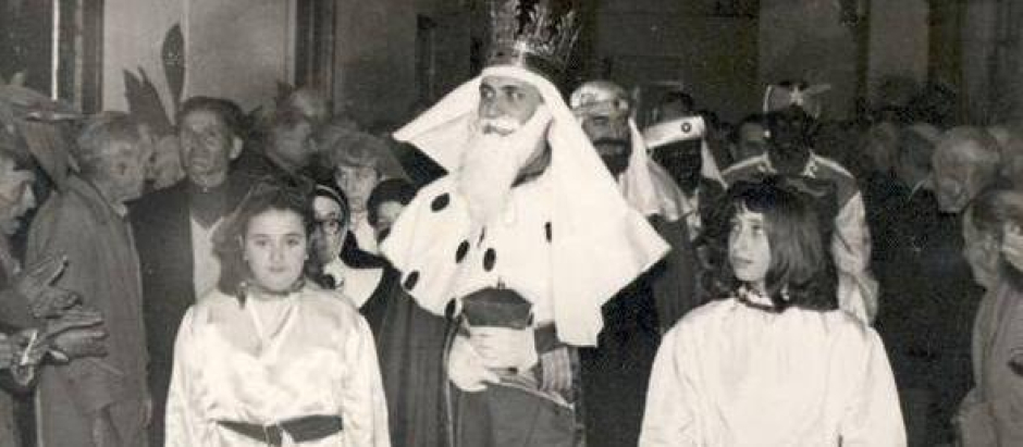 Visita de los Reyes Magos al Asilo Municipal en 1963