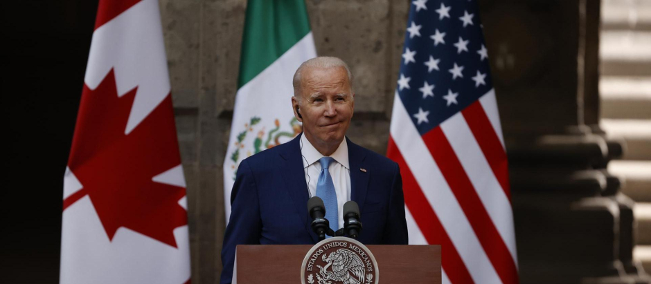 AME5318. CIUDAD DE MÉXICO (MÉXICO), 10/01/2023.- El presidente de Estados Unidos, Joe Biden, ofrece declaraciones hoy, en el Palacio Nacional en Ciudad de México (México). EFE/ José Méndez