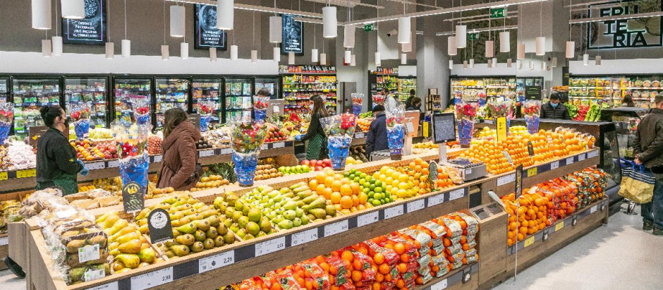 Imagen de la frutería de un supermercado