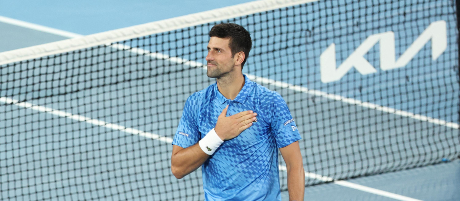 Novak Djokovic ha regresado al Open de Australia y lo ha hecho con una cómoda victoria