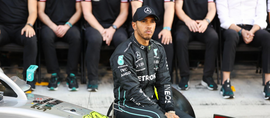 Lewis Hamilton en la previa del Gran Premio de Abu Dhabi 2022