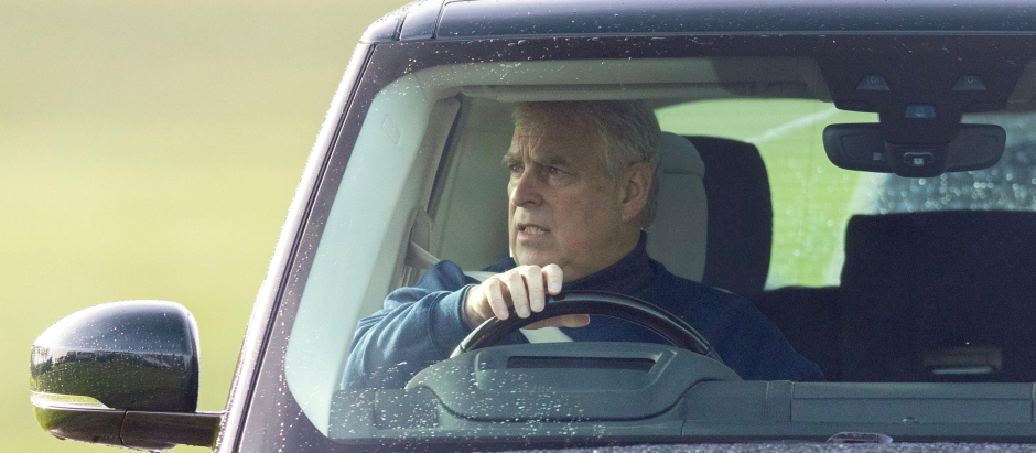 Prince Andrew, Duke Of York arrives and heads out for an Early Morning ride at Windsor, UK - 29 Oct 2022 *** Local Caption *** .