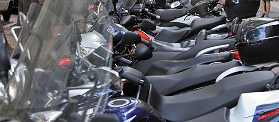 Las normativas municipales con muy claras sobre aparcamiento de motos y scooter