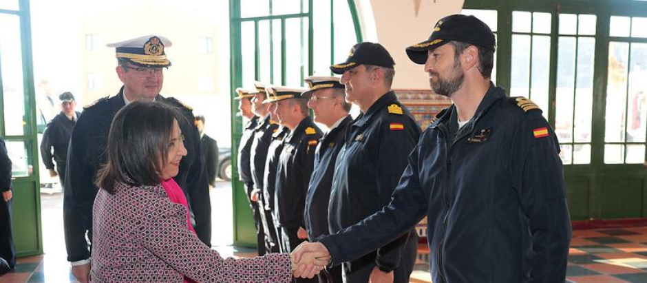 Un momento de la visita de la ministra Margarita Robles al Programa S-80. Arsenal de Cartagena y Astillero de Navantia